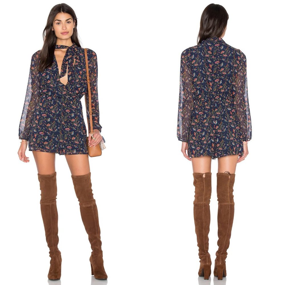 NWOT BCBGeneration Pussy Bow Romper XS 2 Long Sleeve Neck Tie Pocket Floral Navy